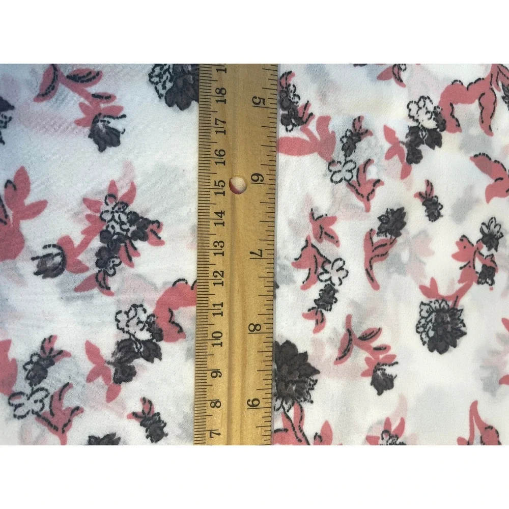 Floral Print‎ Fabric White Pink Grey Romantic Aesthetic 44in width 2 7/8 Yard